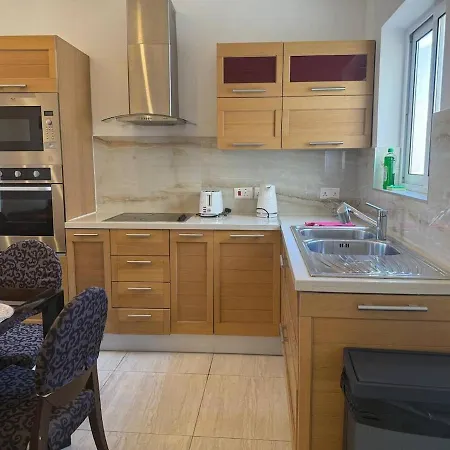 아파트 Penthouse Bbq&hot Tub 5min Walk2sea *