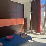 Penthouse Bbq&hot Tub 5min Walk2sea Apartment