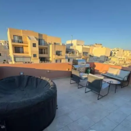 Penthouse Bbq&hot Tub 5min Walk2sea