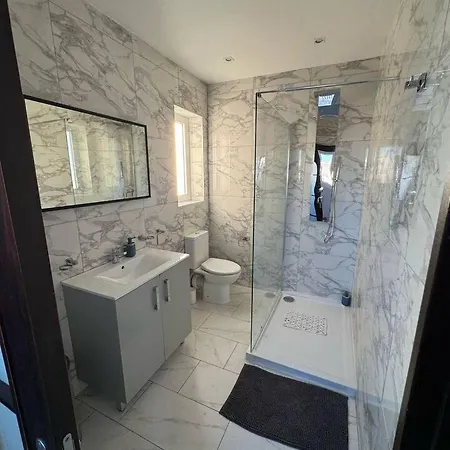 شقة Penthouse Bbq&hot Tub 5min Walk2sea *