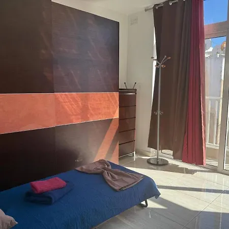 Penthouse Bbq&hot Tub 5min Walk2sea شقة